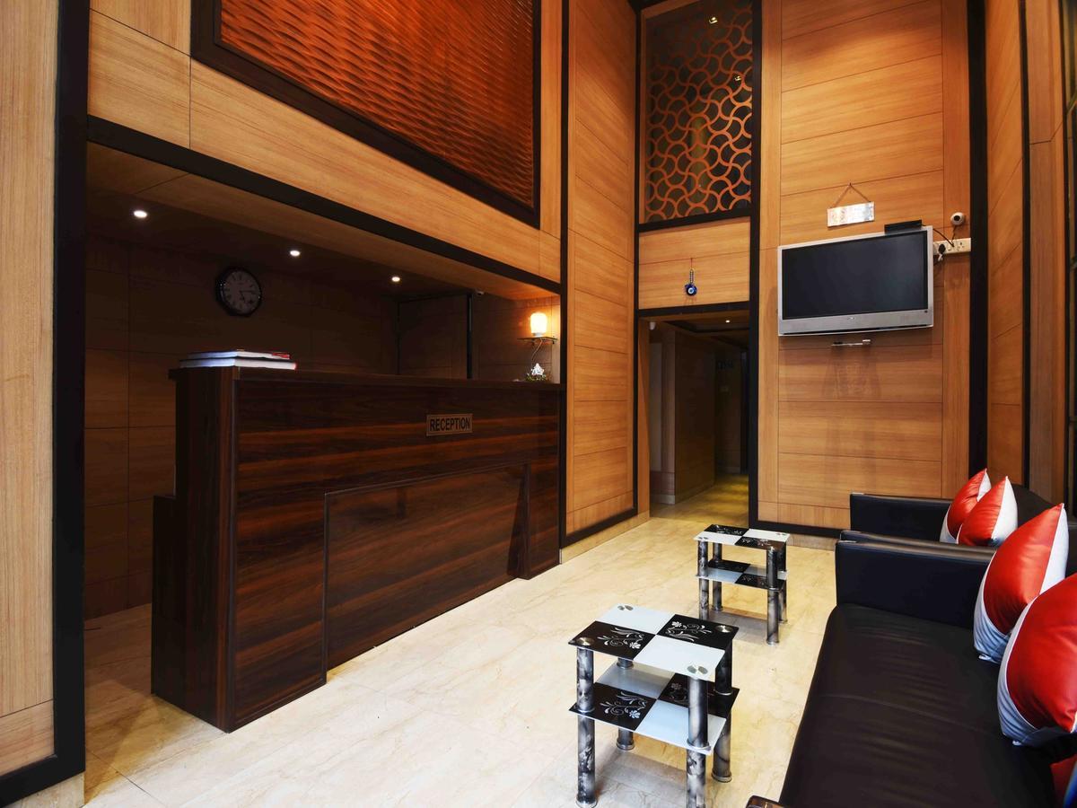 Hotel Royal Grand - Opposite Axis Bank East Patel Nagar New Delhi Eksteriør bilde