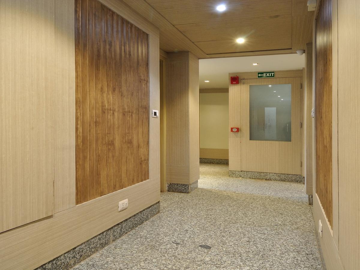 Hotel Royal Grand - Opposite Axis Bank East Patel Nagar New Delhi Eksteriør bilde
